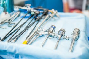 laparoscopic surgery mediterraneo hospital 1 300x200 - laparoscopic_surgery_mediterraneo hospital_1