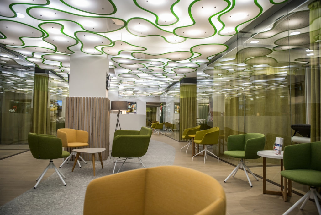 Mediterraneo First Care Athens 1024x684 - 7 &Alpha;&pi;&rho;&iota;&lambda;ί&omicron;&upsilon;, &Pi;&alpha;&gamma;&kappa;ό&sigma;&mu;&iota;&alpha; &Eta;&mu;έ&rho;&alpha; &Upsilon;&gamma;&epsilon;ί&alpha;&sigmaf;: &Beta;ά&zeta;&omicron;&upsilon;&mu;&epsilon; &sigma;&tau;&omicron; &eta;&mu;&epsilon;&rho;&omicron;&lambda;ό&gamma;&iota;&omicron; &tau;&eta;&nu; &pi;&rho;&omicron;&sigma;&tau;&alpha;&sigma;ί&alpha; &tau;&eta;&sigmaf; &zeta;&omega;ή&sigmaf; &mu;&alpha;&sigmaf;